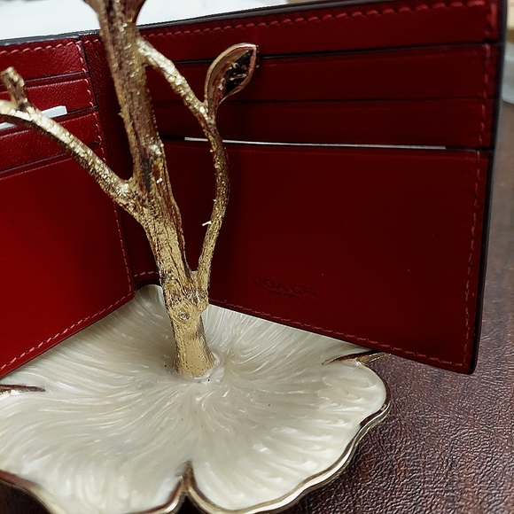 Coach Slim Billfold Wallet - Picture 8 of 8